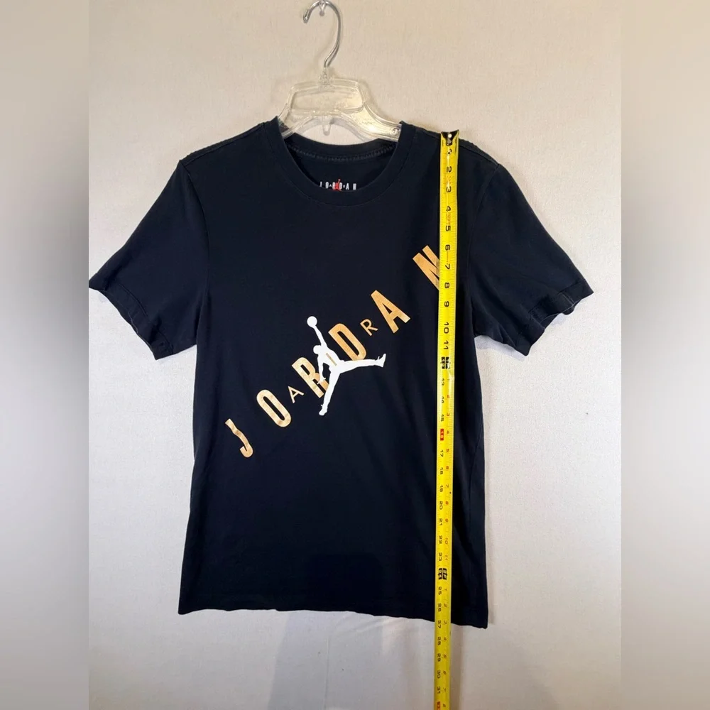 Jordan Graphic T Shirt Men’s Small Black Gold Jumpman Tee